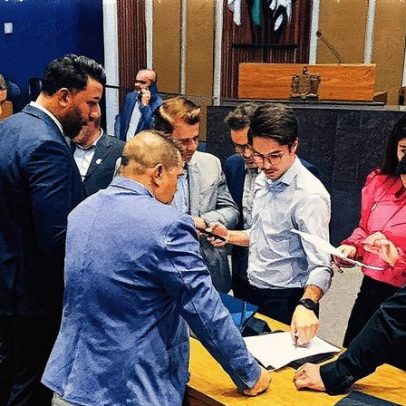 Câmara de São Bernardo nega impeachment de prefeito acusado de corrupção