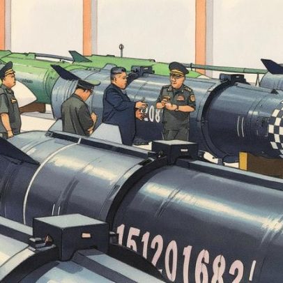 Kim Jong-un inspeciona novos mísseis antes de viagem à China
