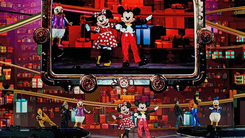Imagens do show 'Disney celebra: Una Navidad Inolvidable' em Buenos Aires, Argentina (Foto: Reprodução)