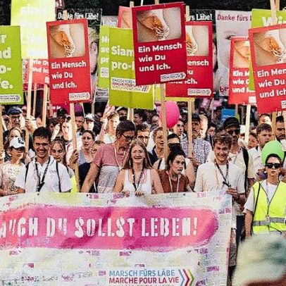 Milhares participam de marcha pela vida em Zurique