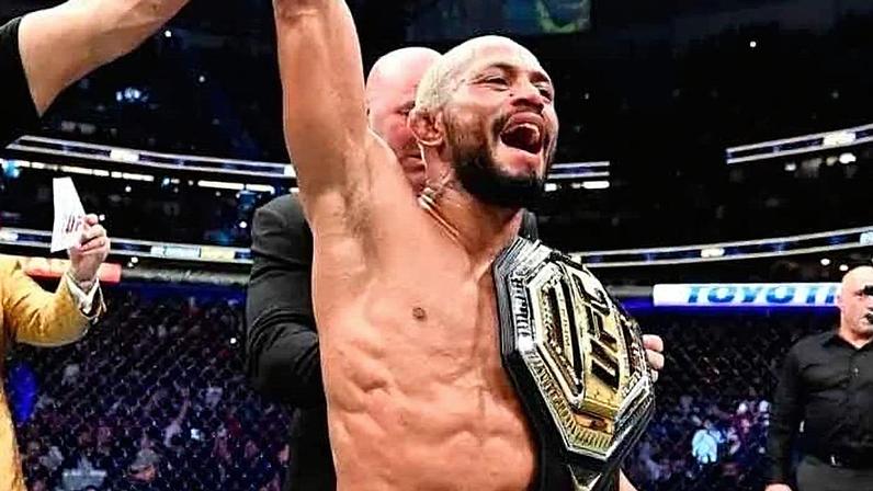 Deiveson já foi campeão no peso mosca (Reprodução/UFC)
