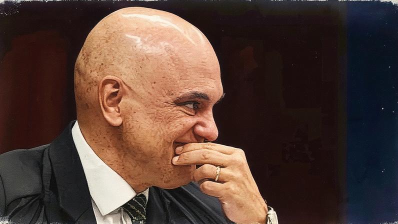 Moraes durante a leitura de voto do ministro Fux no julgamento de Bolsonaro e outros réus da trama golpista. Foto: Evaristo Sa / AFP