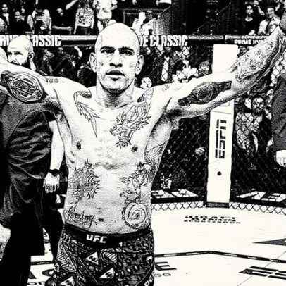 Alex Poatan avança quatro posições no ranking peso por peso do UFC