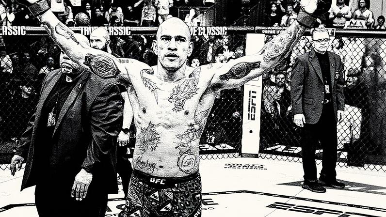 Alex "Poatan" Pereira comemora a reconquista do cinturão peso-meio pesado após a vitória sobre Magomed Ankalaev na luta principal do UFC 320. (Foto por Jeff Bottari/Zuffa LLC)