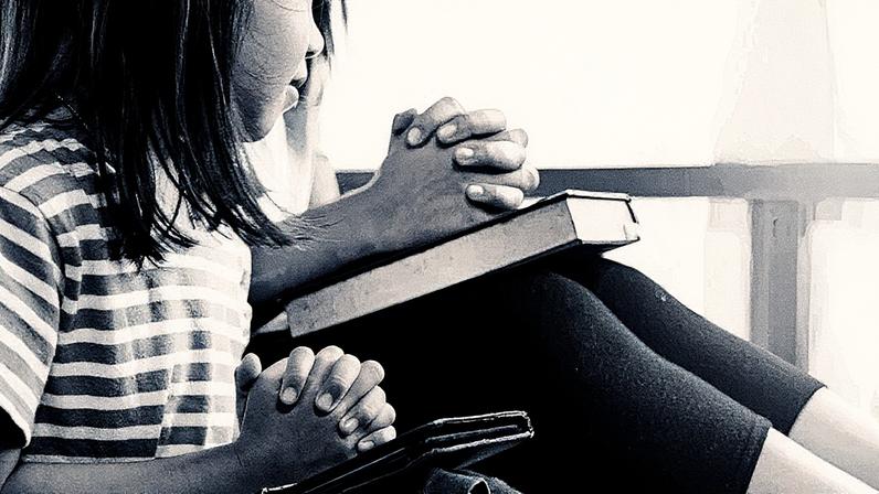 6 Powerful Prayers Every Mom Should Pray Over Her Children