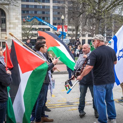 Israel e Hamas buscam acordo de paz em Gaza com pressão de Trump