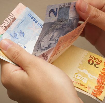 Governo estabelece limite de R$ 500 para antecipação do FGTS no saque-aniversário