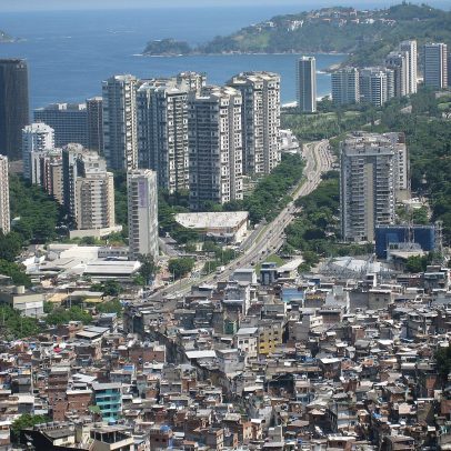 Governo Federal implementa CEP em todas as favelas do Brasil
