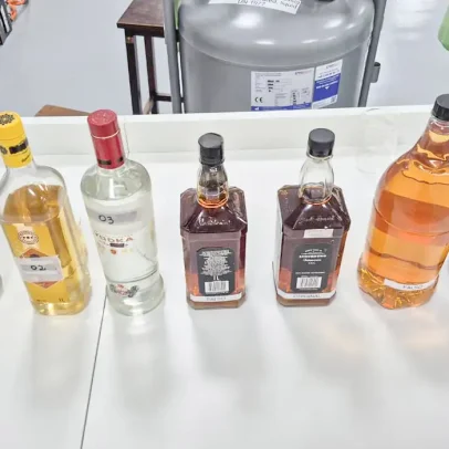 Polícia fecha fábrica de bebidas adulteradas em São Bernardo do Campo