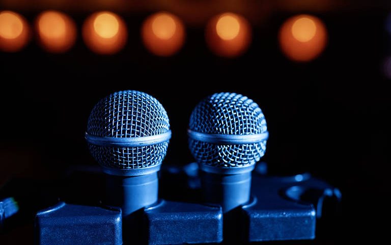 São Paulo tem 19 karaokês onde cantar bem não importa