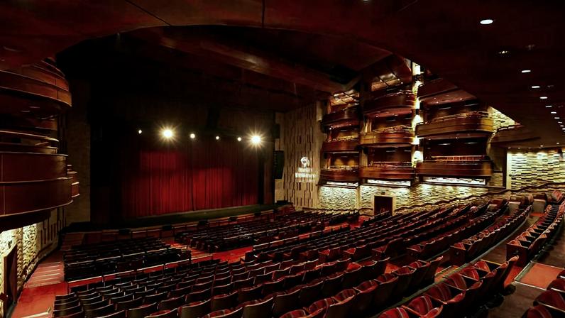 Teatro Bradesco, no bairro da Pompéia, zona oeste da cidade