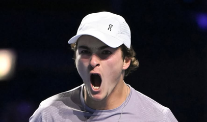 João Fonseca vence Shapovalov de virada e avança no Masters 1.000 de Paris
