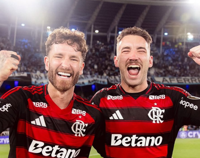 Flamengo empata com Racing mesmo com um a menos e vai à final da Libertadores