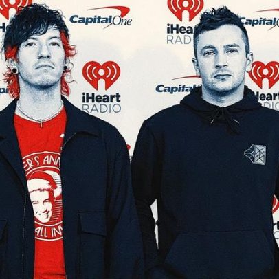 Twenty One Pilots procuram pendrive USB desaparecido