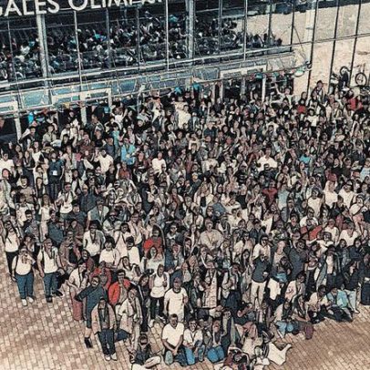 Universitários evangélicos realizam evangelismo e batismo na Letônia