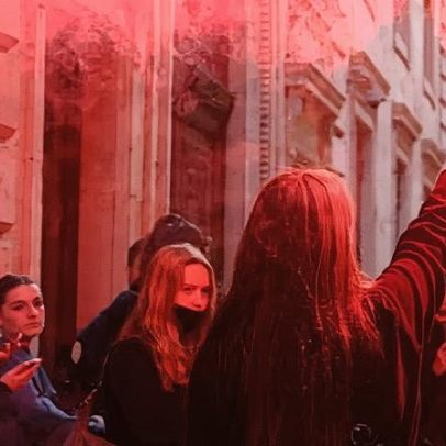 Greves marcam França em meio a impasse político