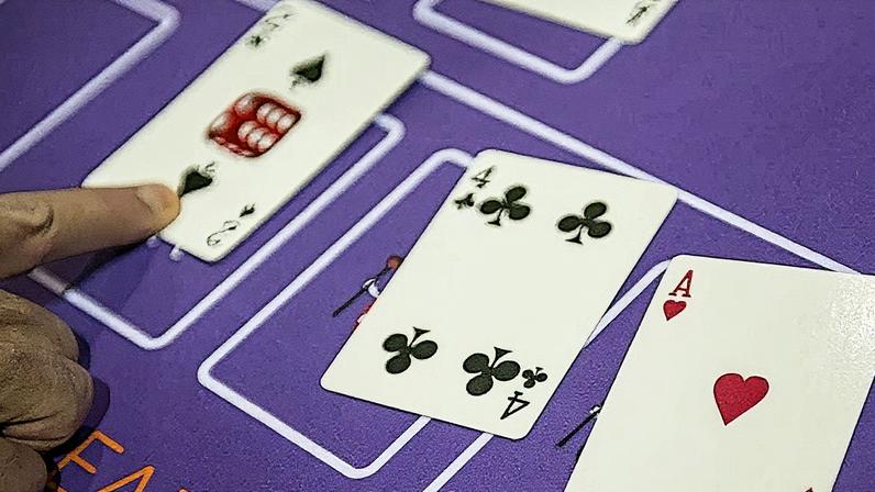 Herdeiro da rede de hotéis Hyatt ganha US$ 1,4 milhão com jogo de cartas em Las Vegas | Pritzker é um dos herdeiros da fortuna da Hyatt Hotels que vale US$ 4,8 bilhões, de acordo com o Bloomberg Billionaires Index. (Photographer: Bloomberg/Bloomber/Bloomberg)