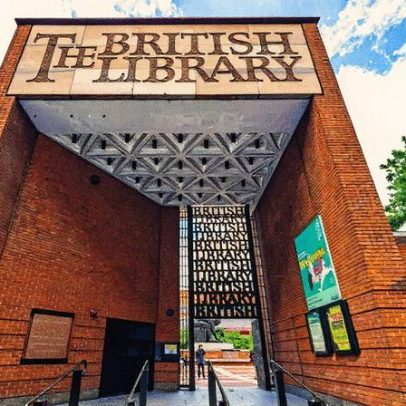 Centenas na British Library entram em greve, enquanto trabalhadores da Tate consideram ação