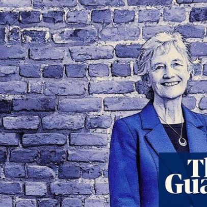 Vitória de Catherine Connolly abala elite irlandesa sem mudar a política