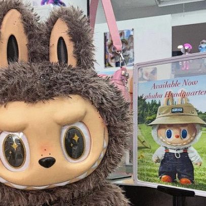 Negociante de arte desacreditado de Miami tenta vender Labubus ou Lafufus