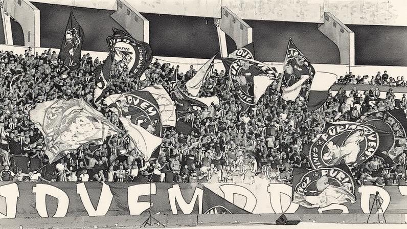 Torcida do Botafogo no Nilton Santos (Foto: Vítor Silva/Botafogo)