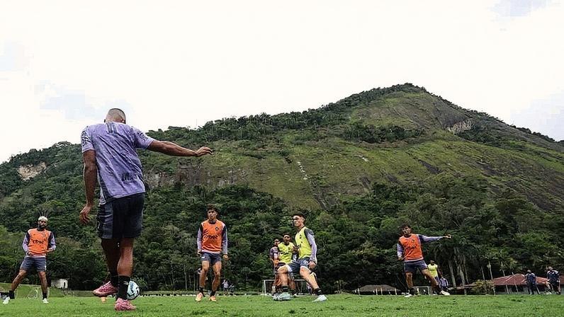 Botafogo em treino no CT Lonier (Foto: Vítor Silva/Botafogo)