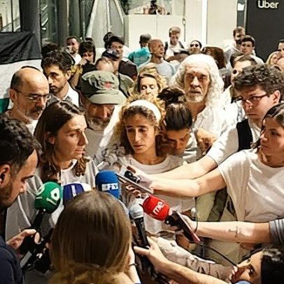 Espanhóis deportados por Israel chegam ao país após conflito no Oriente Próximo