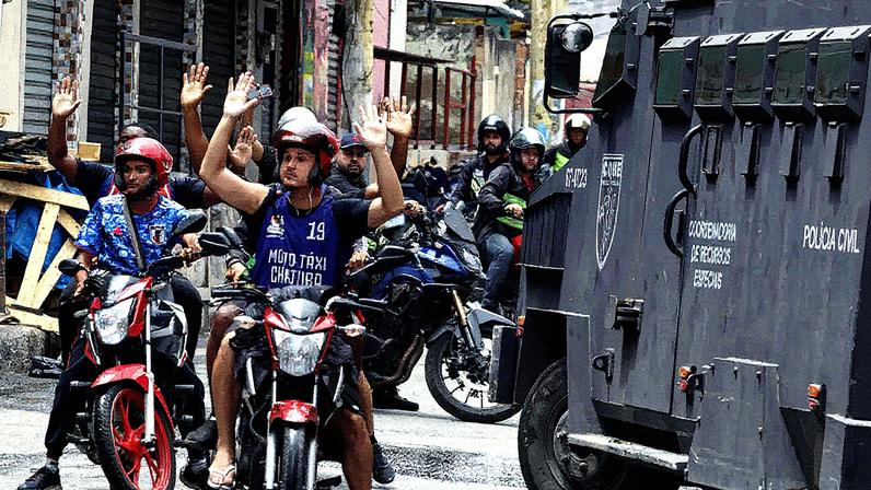 Oposição criticou Lula por não enquadrar facções como grupos terroristas. (Foto: Antonio Lacerda / EFE)