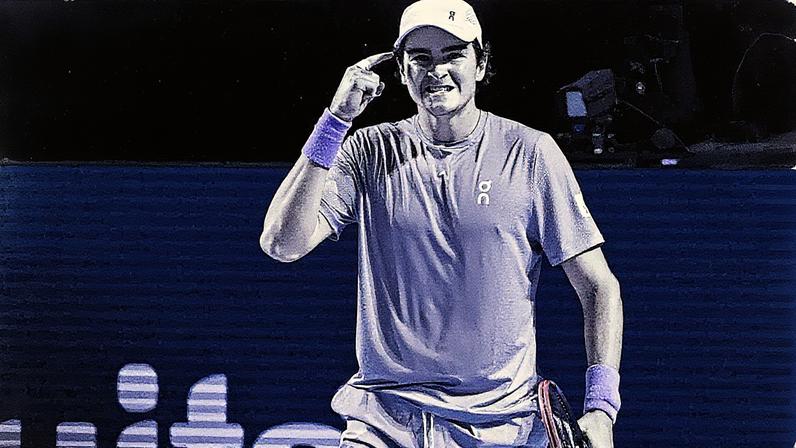 João Fonseca enfrenta Shapavalov no ATP da Basiléia (Foto: Fabrice COFFRINI / AFP)