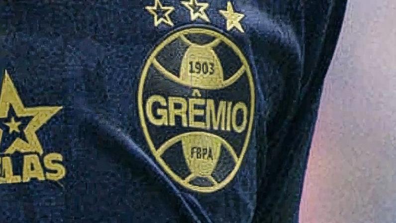 Grêmio já protagonizou viradas históricas no futebol brasileiro, com atuações memoráveis em clássicos e competições nacionais. (Foto: Maxi Franzoi/AGIF)