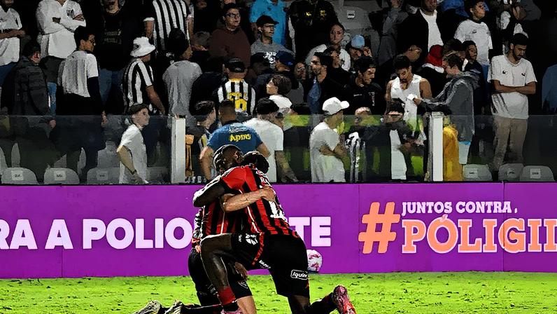 Jair Ventura durante Santos x Vitória na Vila Belmiro (Foto: Mauricio De Souza/AGIF)