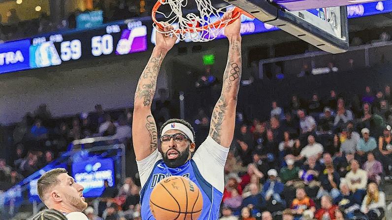 Anthony Davis Mavericks lesão
