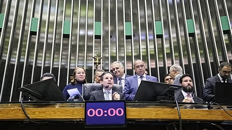 Sessão da Câmara em 21 de outubro de 2025. Foto: Kayo Magalhães/Câmara dos Deputados