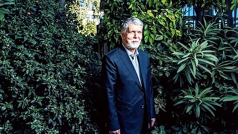 El ministro de Cultura de Irán, este jueves en la embajada de su país en Madrid. SAMUEL SÁNCHEZ