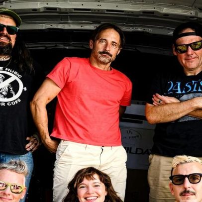 Banda punk do ensino médio conquista grande sucesso no Japão
