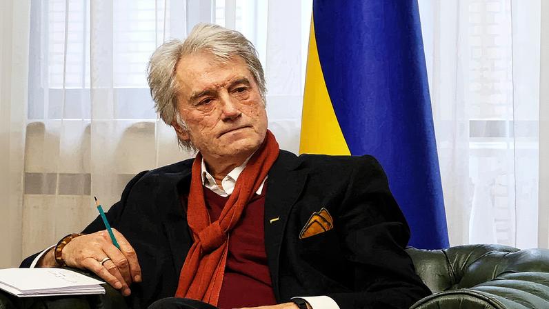 Objetos en el despacho del expresidente Víktor Yúshchenko