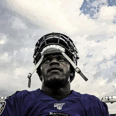 Lamar Jackson volta aos treinos e reacende esperança do Ravens