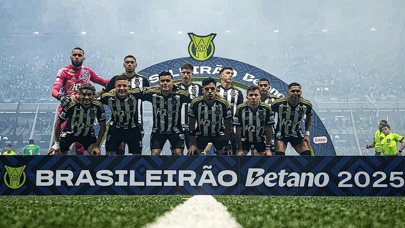 Probabilidade de rebaixamento diminui, vaga na Libertadores segue distante (Foto: Pedro Souza / Atlético)