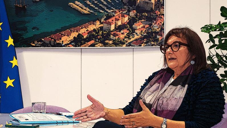 Silvia Ayuso