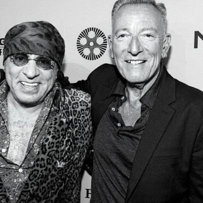 Bruce Springsteen e Steven Van Zandt se apresentam no Stone Pony assista