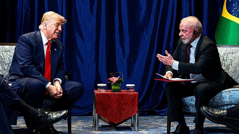 Presidente Luiz Inácio Lula da Silva durante reunião com presidente dos EUA, Donald Trump, em Kuala Lumpur, na Malásia