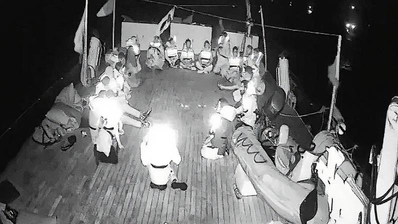Captura de vídeo de la señal en directo emitida por la flotilla este miércoles.