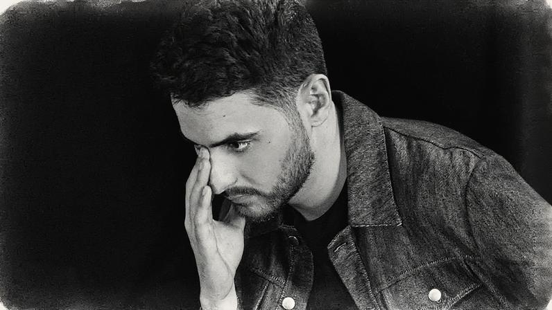 Retrato sin fecha del escritor palestino Mohamed el Kurd.