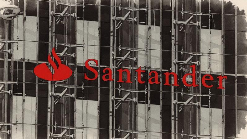 Santander aumenta participação na PJ e refuta crise no mercado de crédito brasileiro | 'Estamos reduzindo nossos números na baixa renda e usando esse capital para crescer na alta renda, nas pequenas e médias empresas e também no atacado', disse o CEO Mario Leão (Bloomberg/Luke MacGregor)