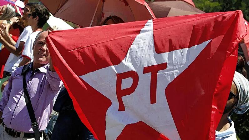 PT usa antagonismo em pautas econômicas e sociais para perguntar que país você quer? (Foto: Antônio More/Arquivo Gazeta do Povo)