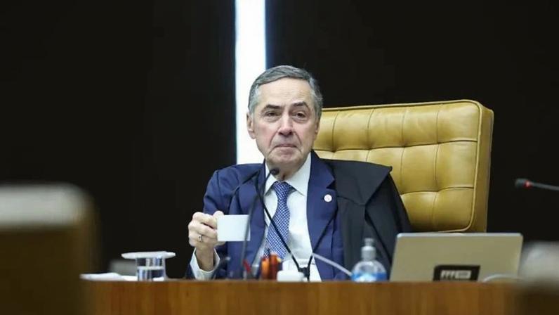 Barroso foi responsável por interromper julgamento em outubro de 2023