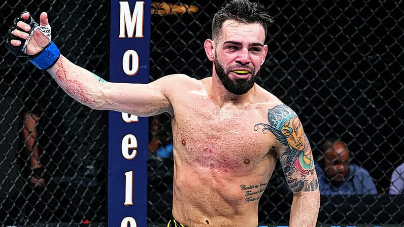 Bruno Silva comemorando vitória no UFC Las Vegas (Foto: Divulgação/UFC)