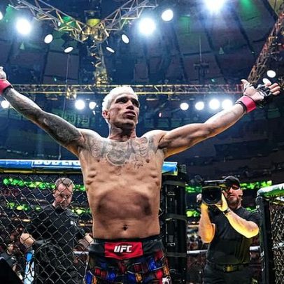 Do Bronx se emociona com apoio dos fãs antes do UFC Rio