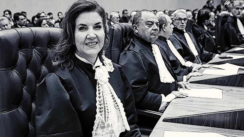 Perfil controverso: Daniela Teixeira, em sua cerimônia de posse como ministra do STJ. A advogada foi alçada ao cargo graças à indicação de Lula, após integrar o grupo Prerrogativas e envolver-se em discussão na Câmara com Jair Bolsonaro. (Foto: Antonio Augusto/STJ)
