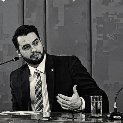 OAB avalia destituição de advogados de Filipe Martins